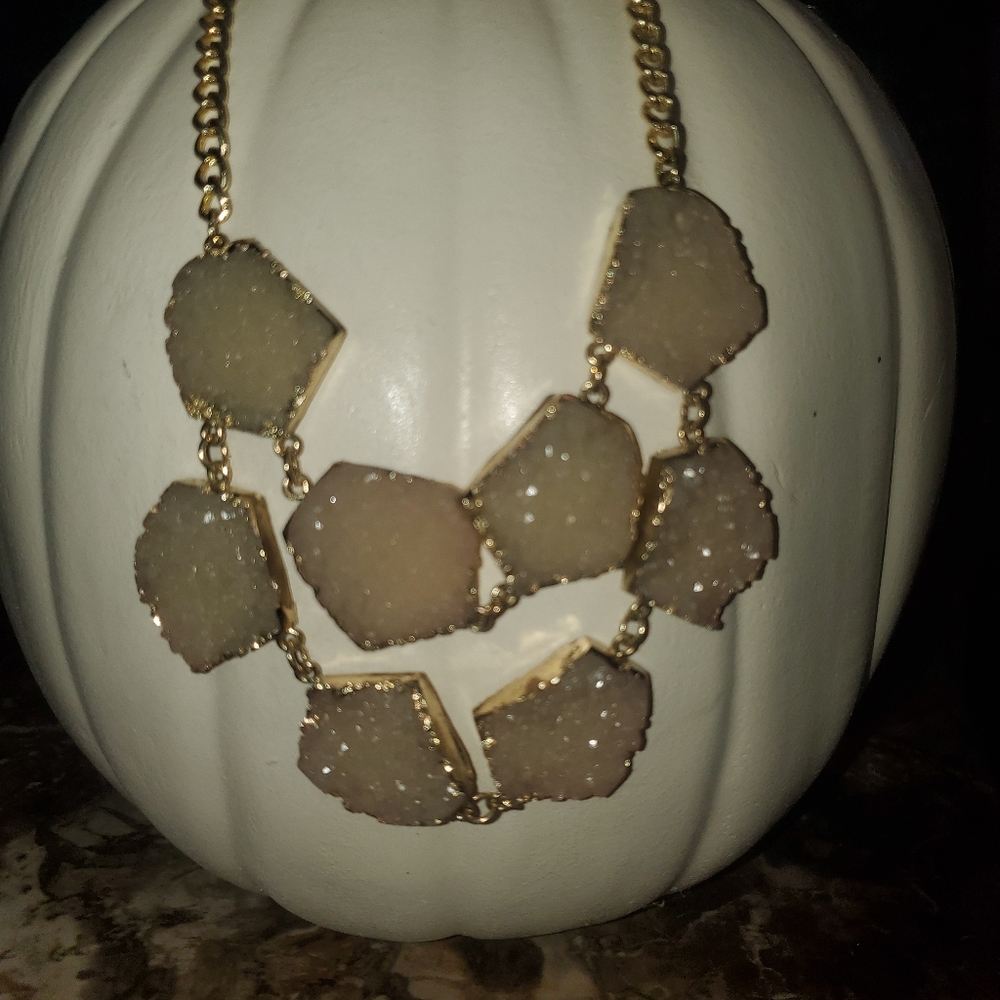 Beautiful stone necklace, never worn